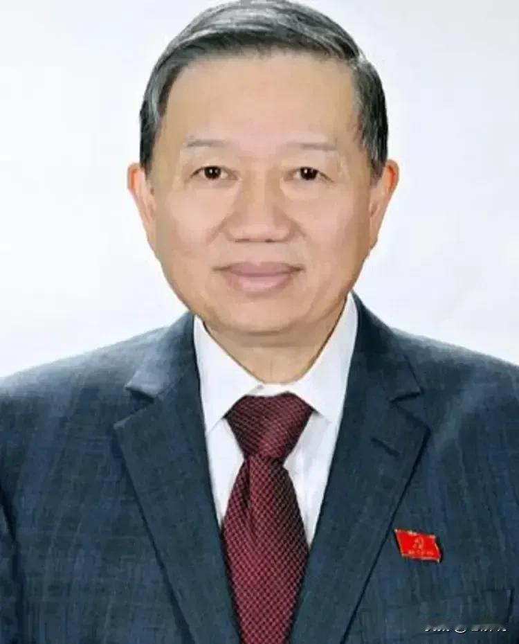 越南刚宣布对美国降至零关税，越南就对中国和韩国的合金钢镀层板征收反倾销税，其中中