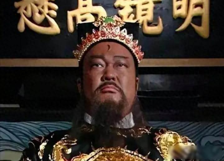 包拯晚年丧子感叹无后，儿媳却对他说：您还有个小儿子流落在外
庐州合肥的包家祠堂里