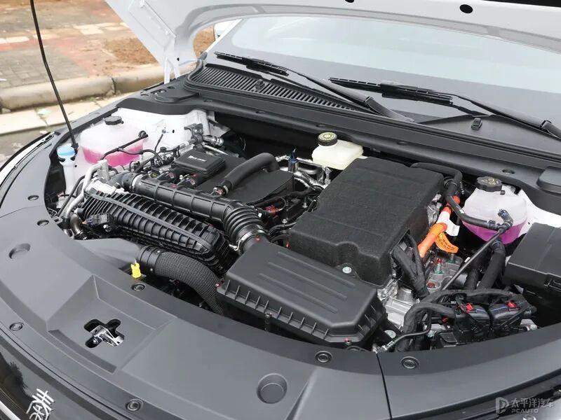 新款秦L DM-i上市，9.28万能买130km纯电，还看啥日产轩逸？