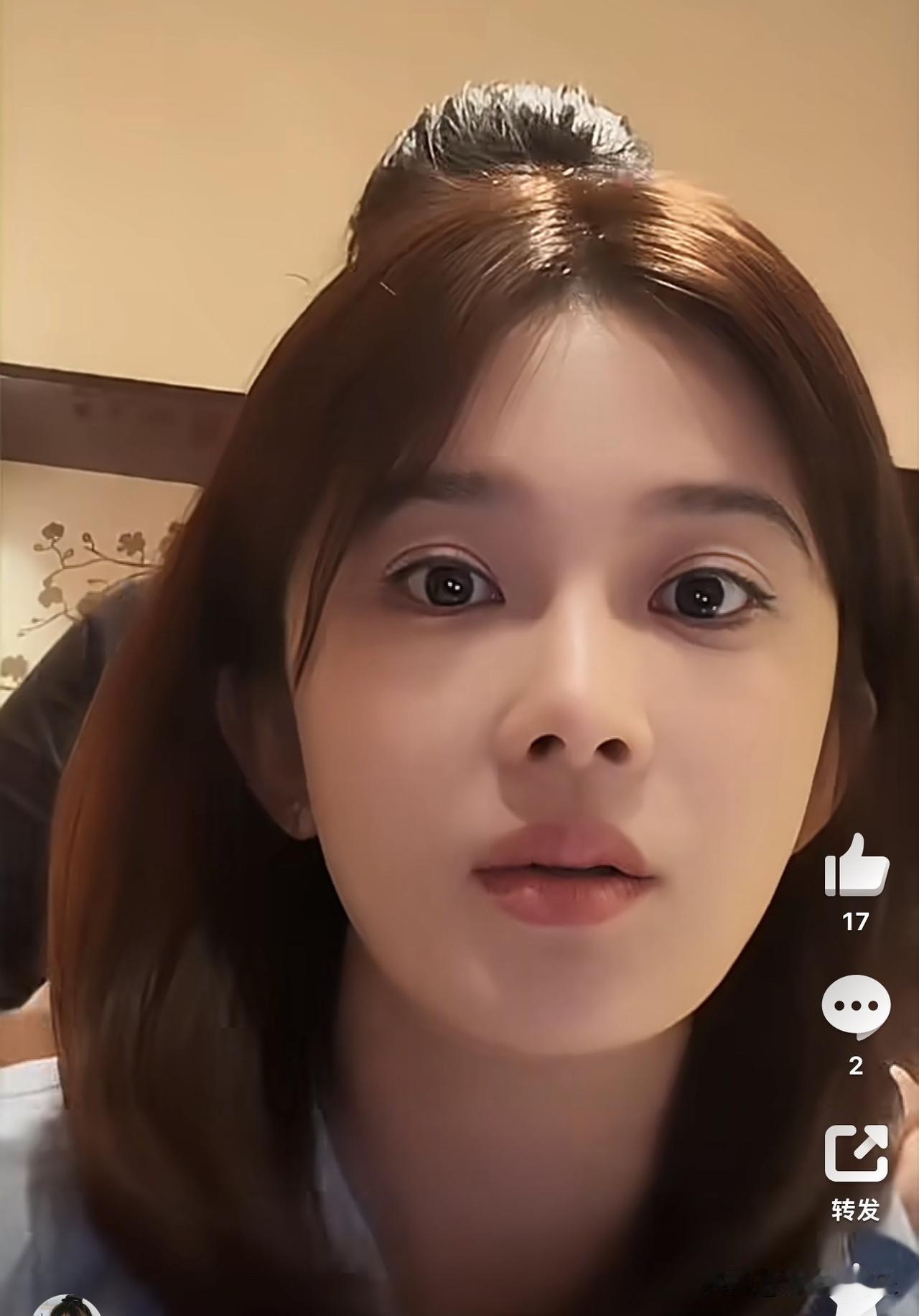 赵樱子自爆每个月给妈妈3000块钱，父母仍然不知足。

近日，赵樱子在直播中爆料