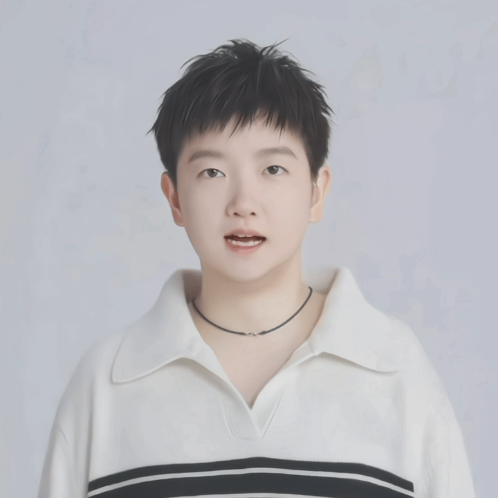 转过去的链子好像choker😳 