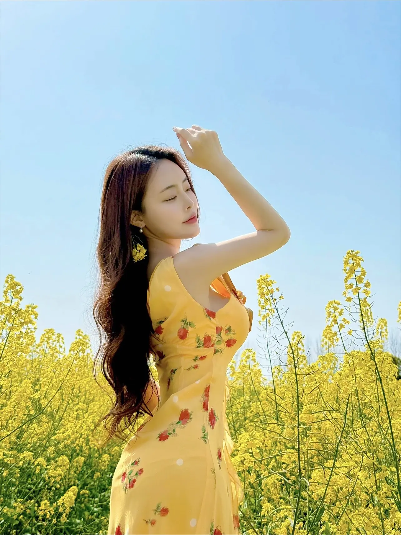 油菜花拍了拍你说：“你想要的以后都会有”💫