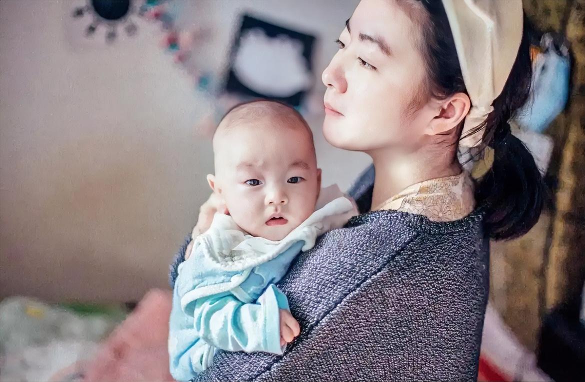 女人一生最不能缺的是什么？

孩子，很多人听到“女人要有自己的孩子”，就误以为，