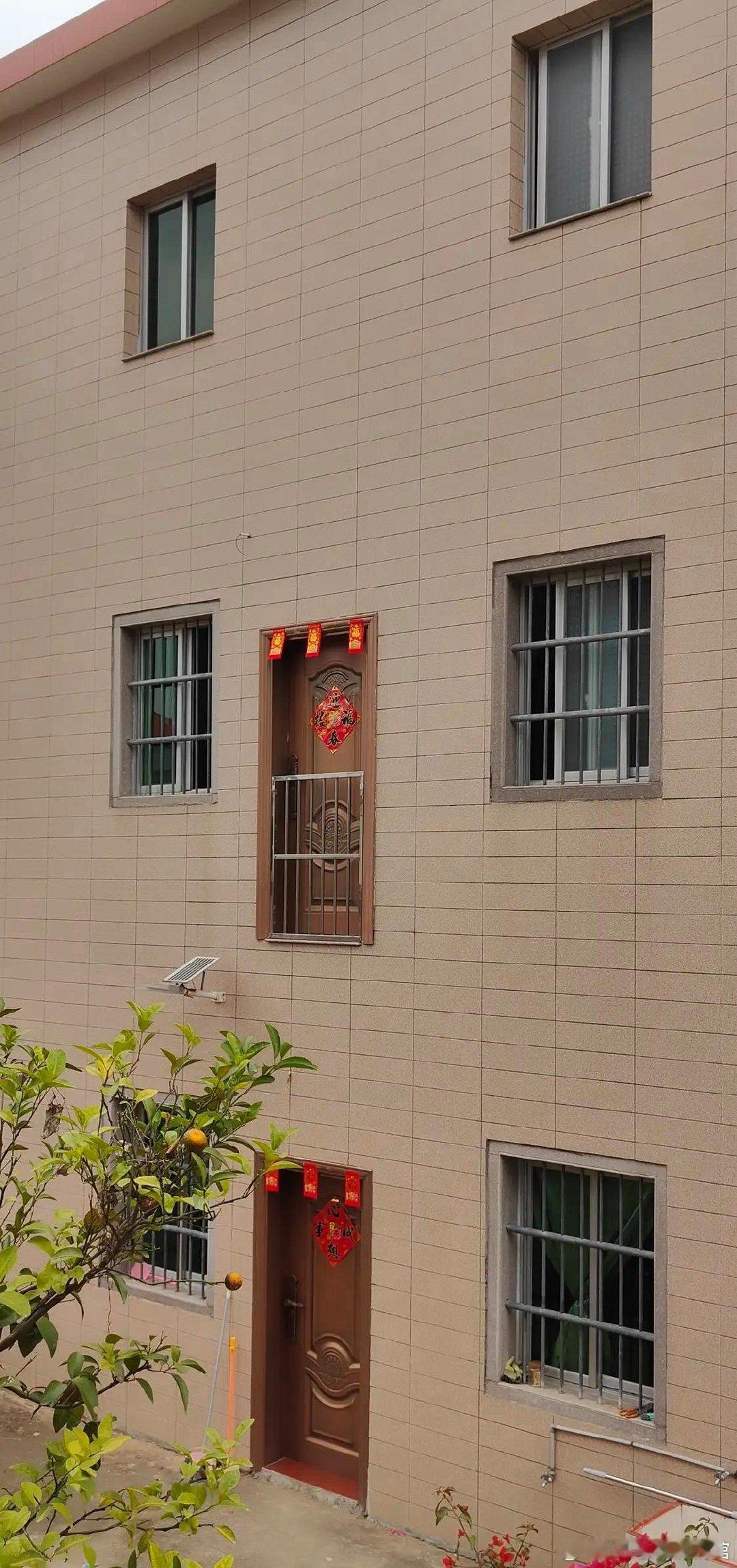 不懂就问，这两个门的作用是啥 