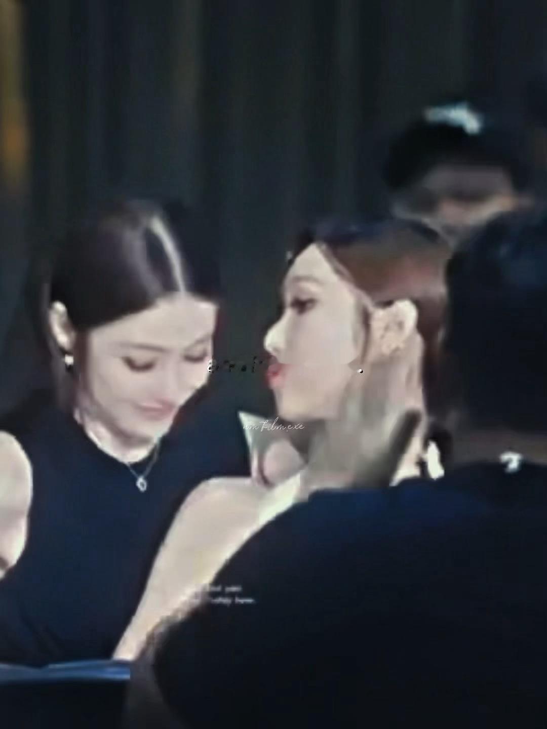 👏🏻👏🏻👏🏻©️nmfilm.exe(笑的我睡不着55555 