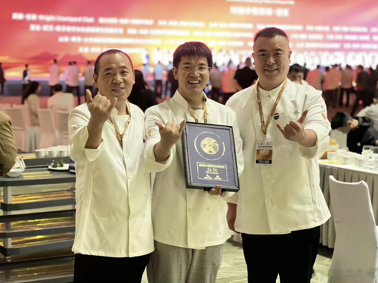 小米食堂获中餐厨艺世界锦标赛金奖优秀的公司果然吸引优秀的人才啊[泪]啥都优秀 ​