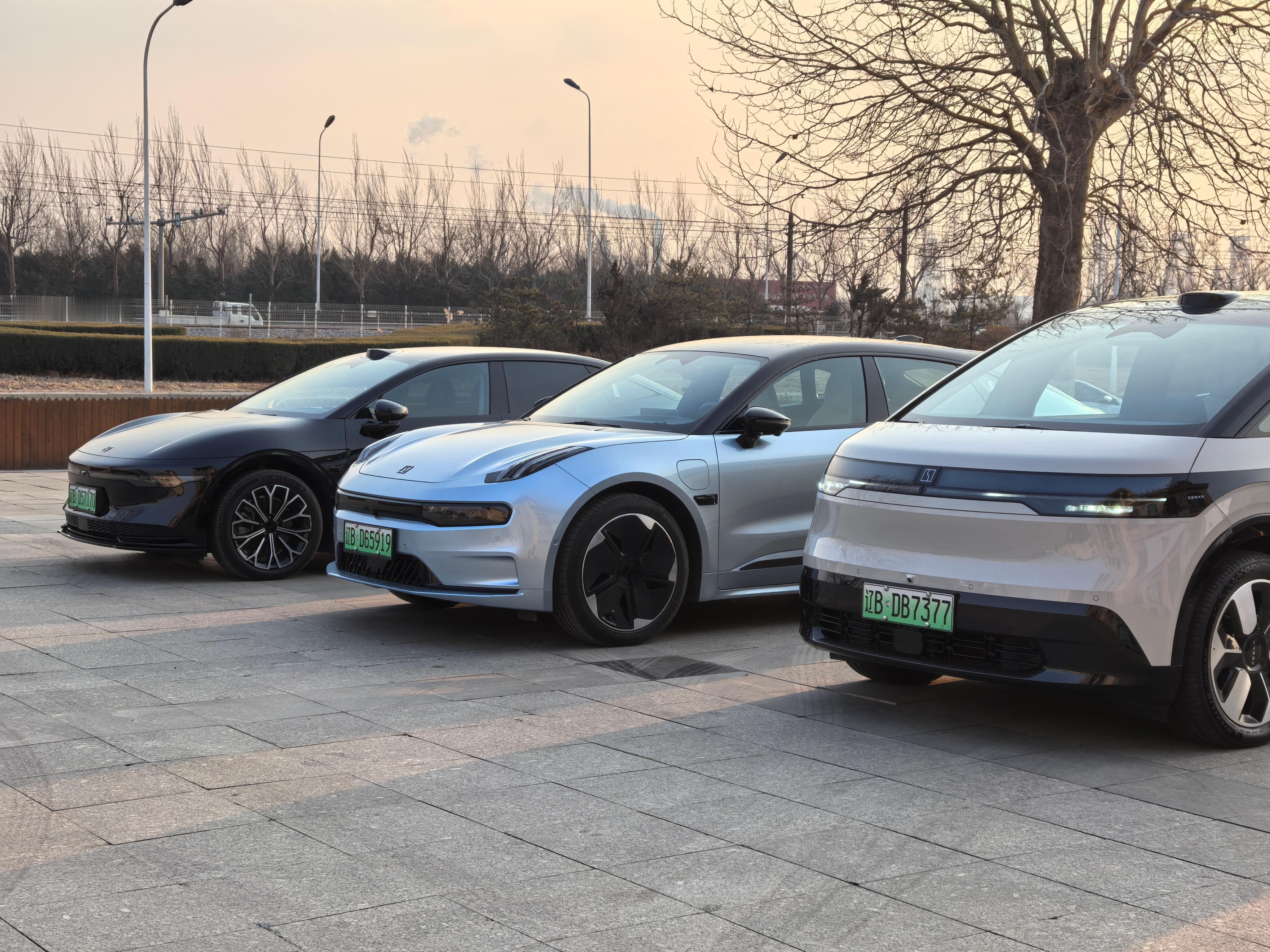 从001到007再到MIX，能感受到极氪对于创新的追求就从这三台车从内而外看不出