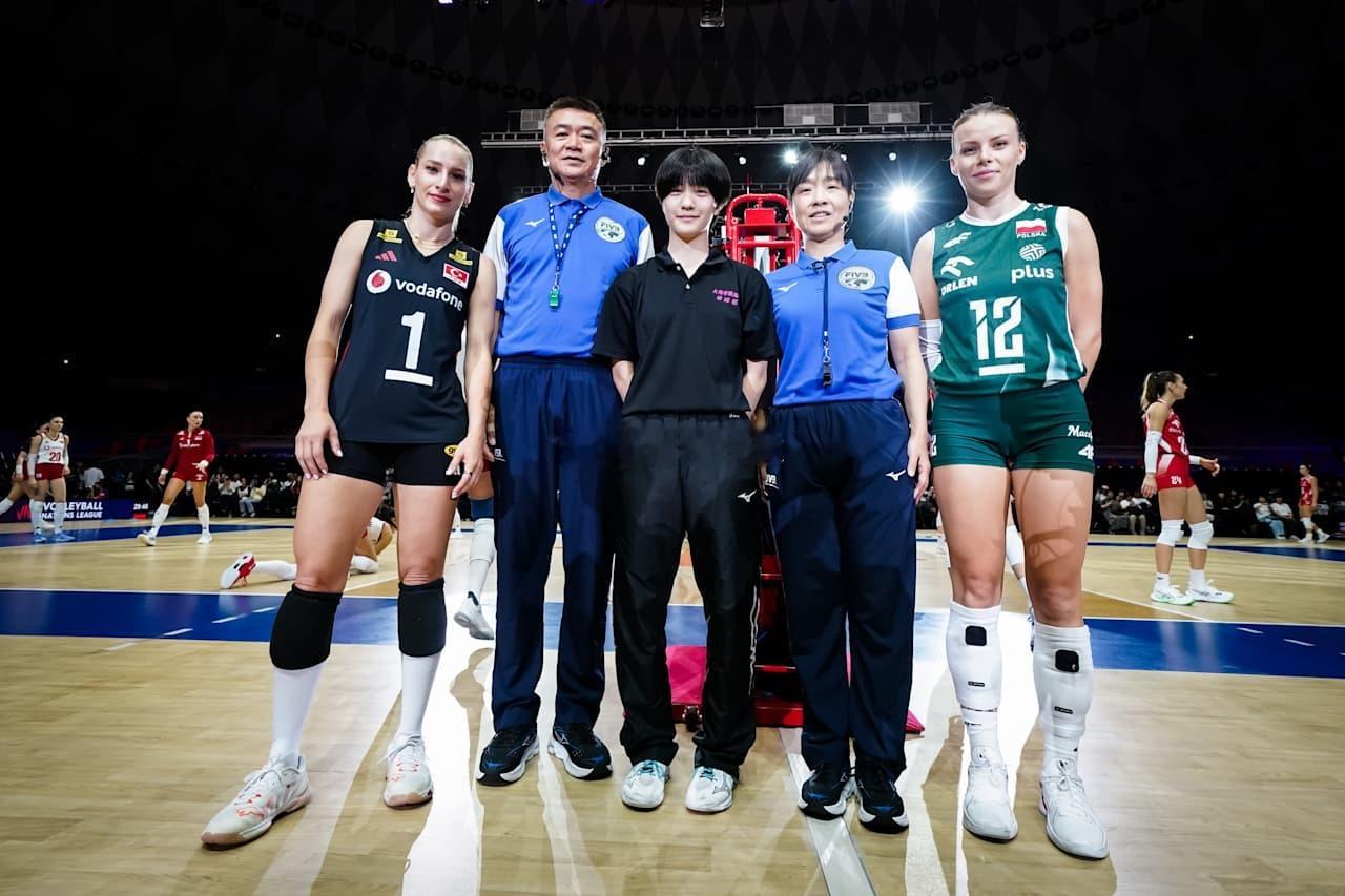 2026年世界女排联赛第三周日本大阪站土耳其女排vs波兰女排第一局：27-25大