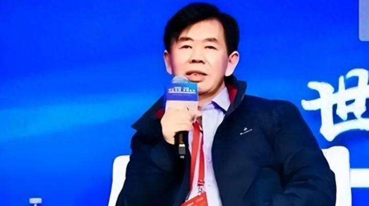 咱们航母、歼20样样顶尖又能咋样？戴旭早就戳破残酷真相！面对外敌反复挑衅总一味克