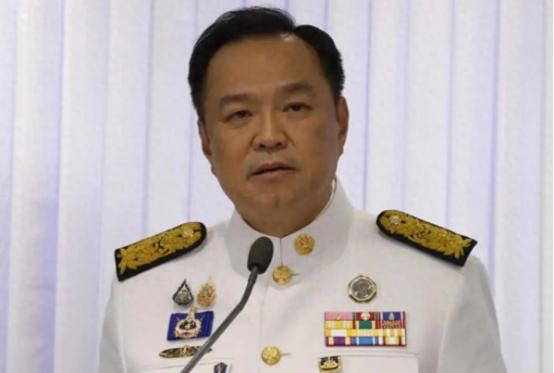 在前线拼命插旗后，泰国对中国交了底，特朗普气坏了，准备下黑手。
 
柬埔寨和泰国