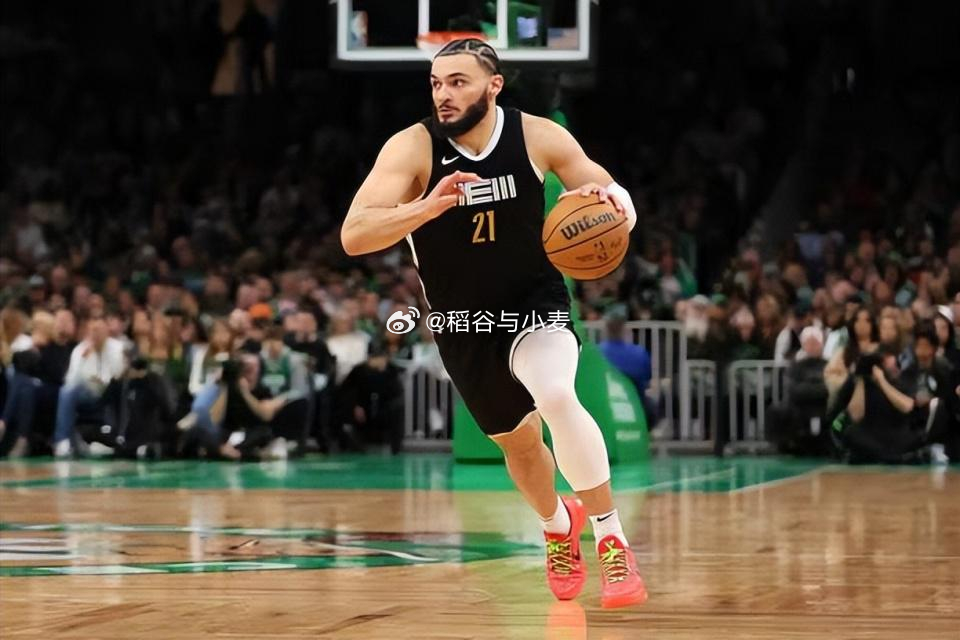 根据美国媒体HoopsHype记者Michael Scotto的消息，丹佛掘金方