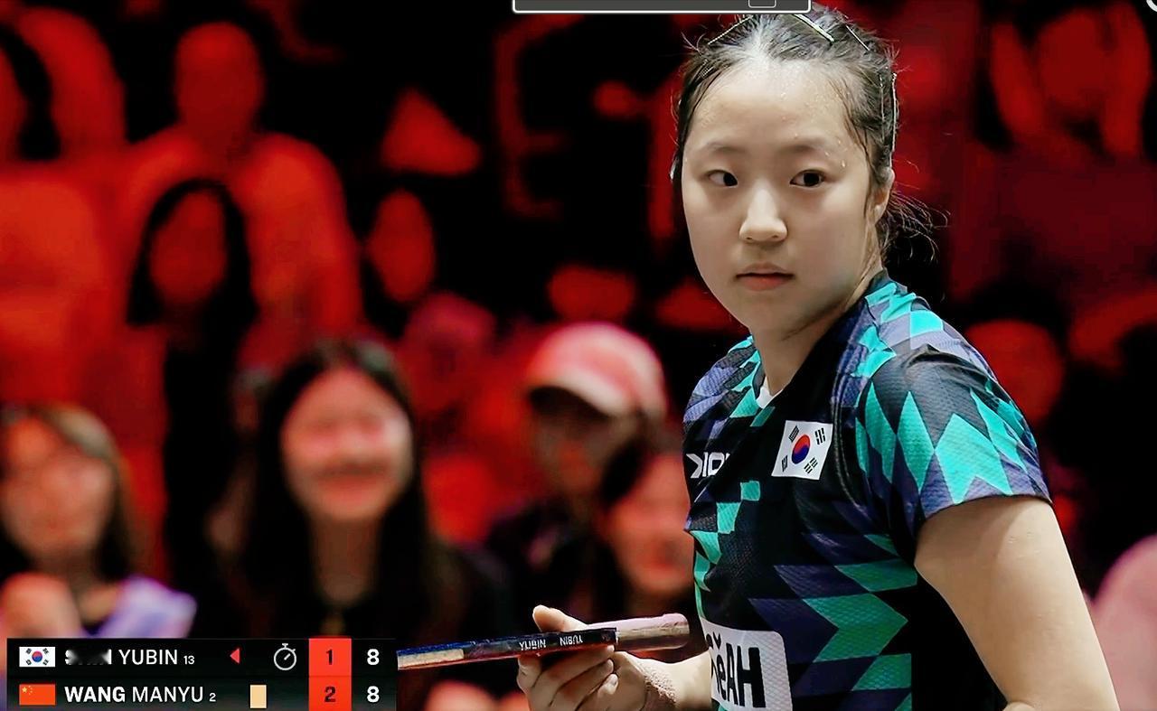 突发！王曼昱摔倒了！好在，平安无事，最后3:1拿下

第一局
王曼昱19:21输