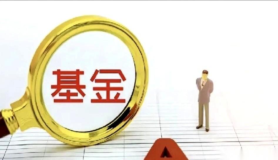 账户红得发烫，一串数字疯了似的往上蹿。
心跳跟着K线图一下下地砸在嗓子眼，一个念