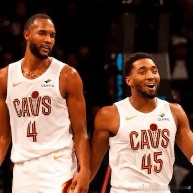 NBA  据美记Marc Stein报道：如果克利夫兰今晚输球，多诺万-米切尔、