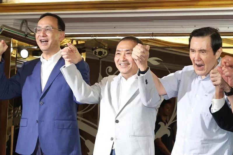 岛内绿媒今日发文六个字评论侯友宜：不具检讨价值。文章指出，选后一周，激情渐褪，各