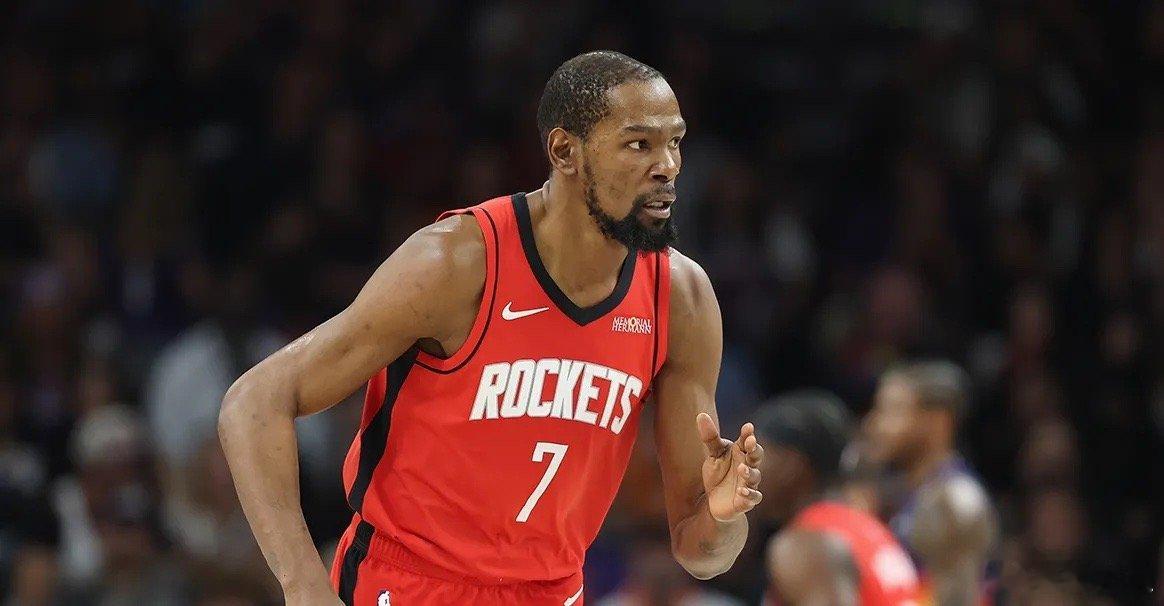 杜兰特24+4布克31+8 火箭逆转太阳斩获七连胜北京时间4月8日，NBA常规赛