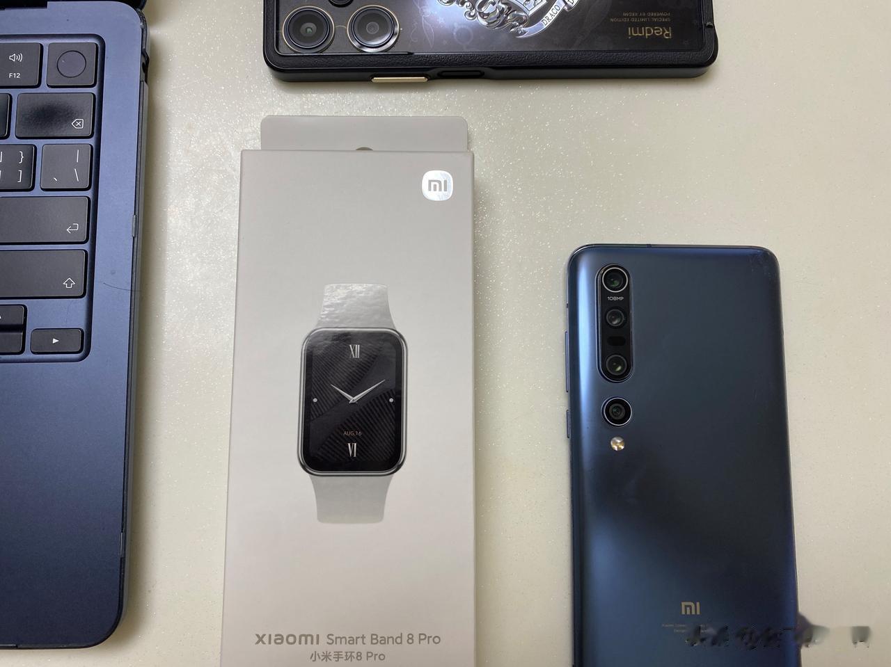 想要替代手表的小米手环8pro
     考虑再三我还是购买了小米手环8pro，