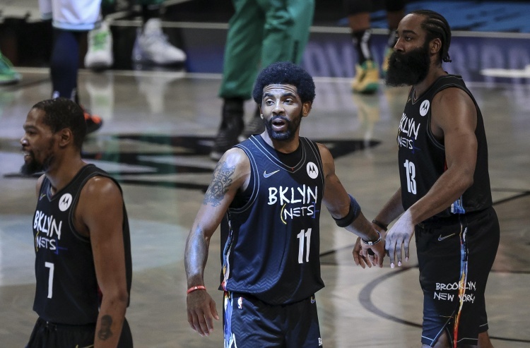 前NBA球员“无毛大侠”查理-维拉纽瓦在《To The Baha》节目中谈到了未