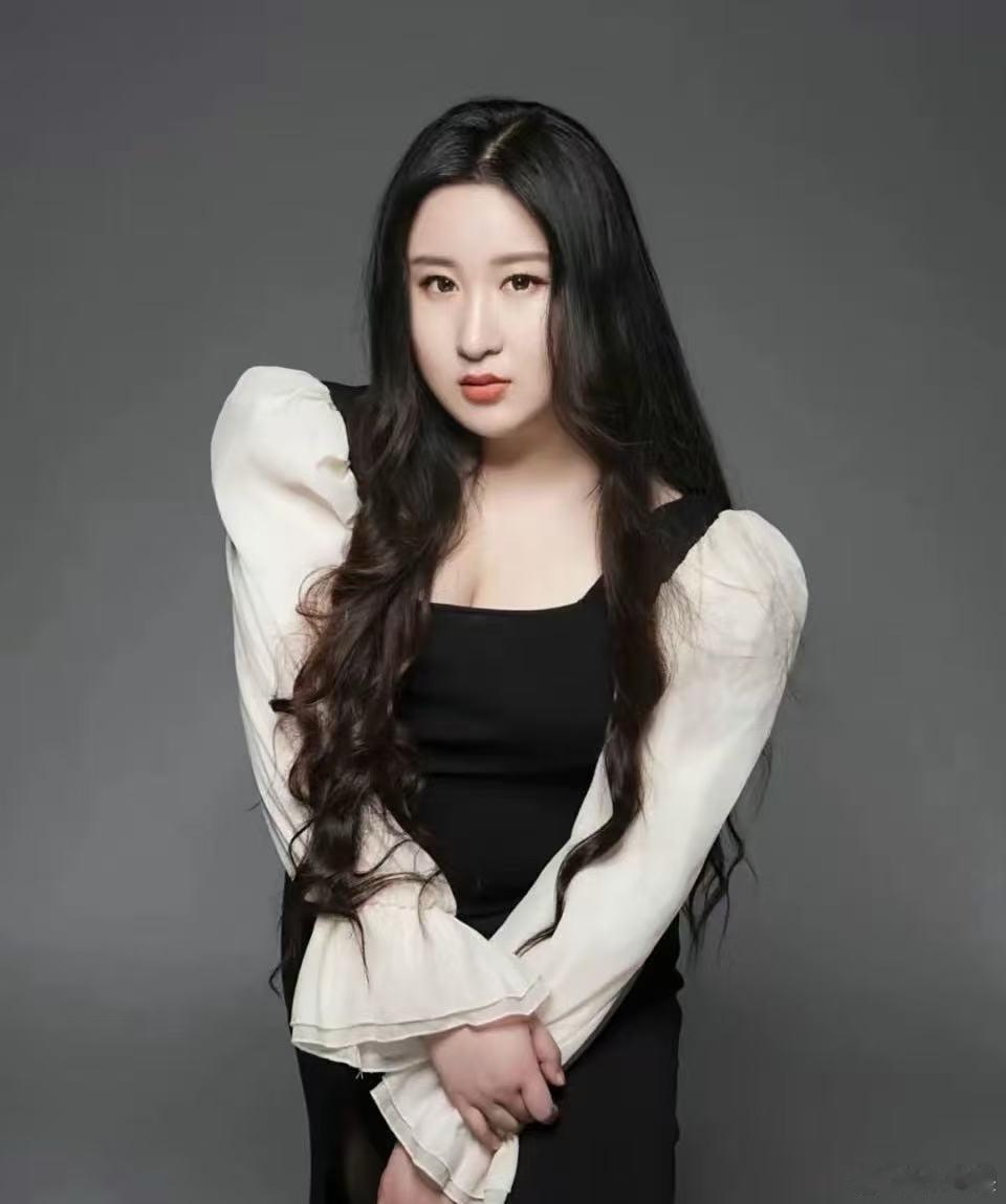 曝锤娜丽莎帮唱尤长靖曝锤娜丽莎帮唱尤长靖！网传锤娜丽莎帮唱尤长靖
