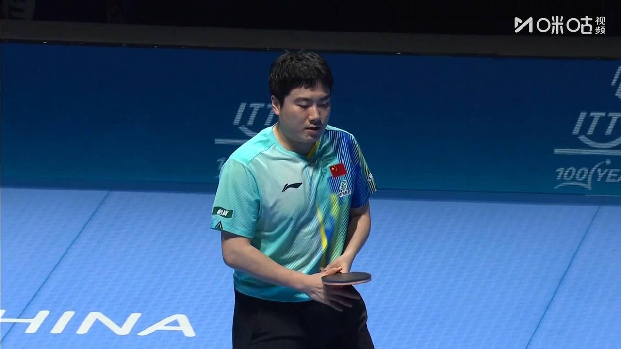 梁靖崑在2：0领先的大好形势下，被奥恰洛夫连追两局，第五局的胜负已经无关紧要，只