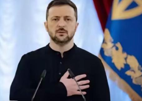 世界上没人有资格嘲笑泽连斯基，当所有人都在说泽连斯基只是一个演员的时候，乌克兰人