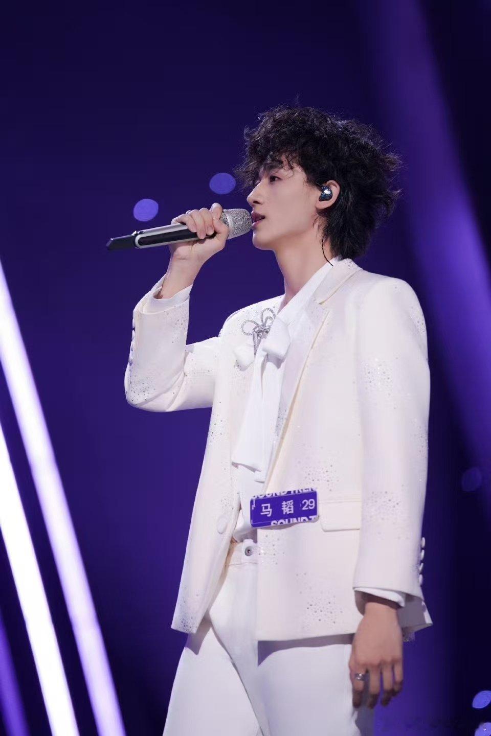 马韬小奶狗的性格小狼狗的体格声鸣远扬 被马韬的反差萌戳中！比赛压力大泪崩的脆弱模