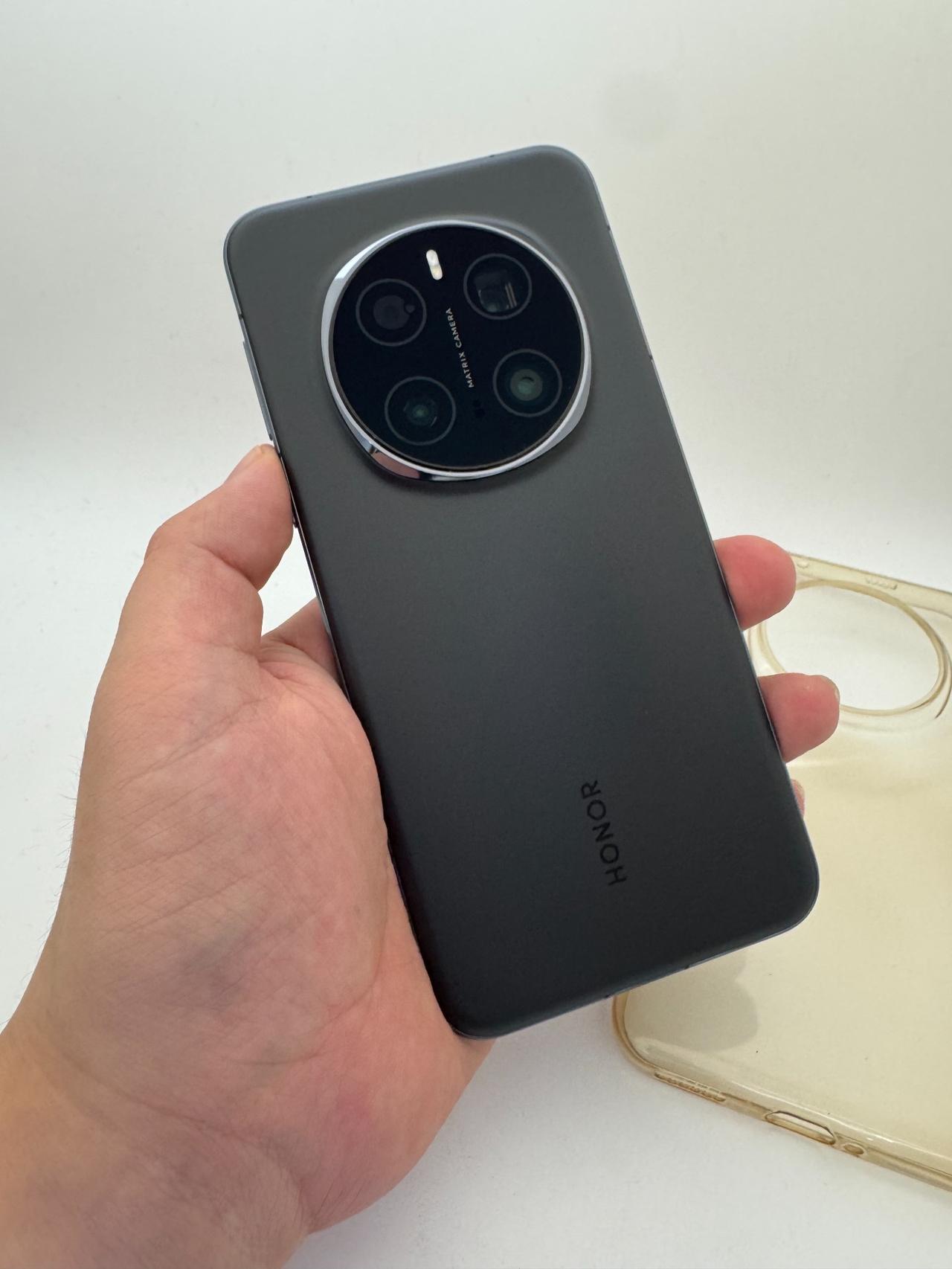 就算iPhone17大卖，也挡不住荣耀Magic7 Pro含金量越来越高啊。今天
