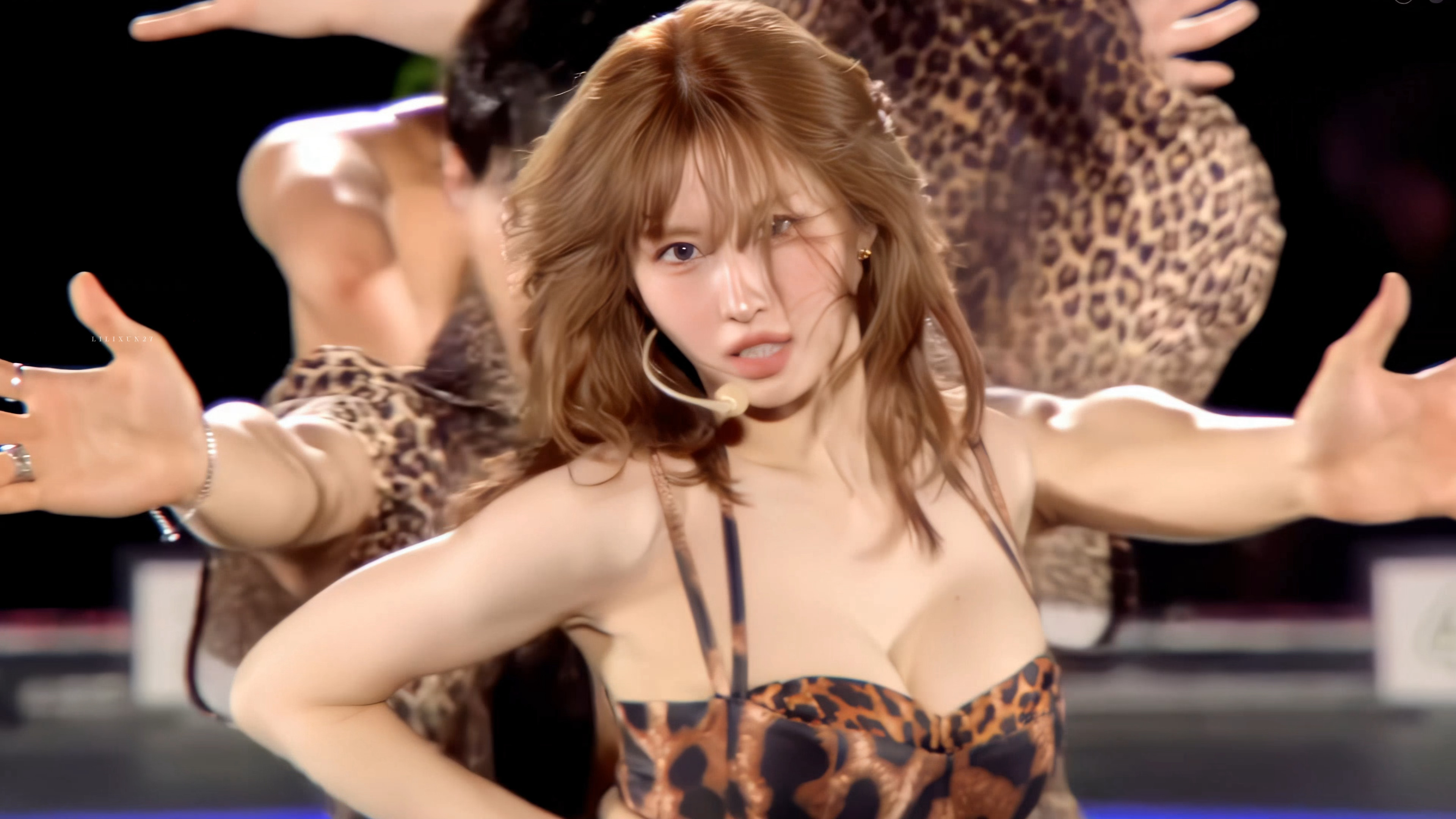 我晕平井桃你好美🐆 