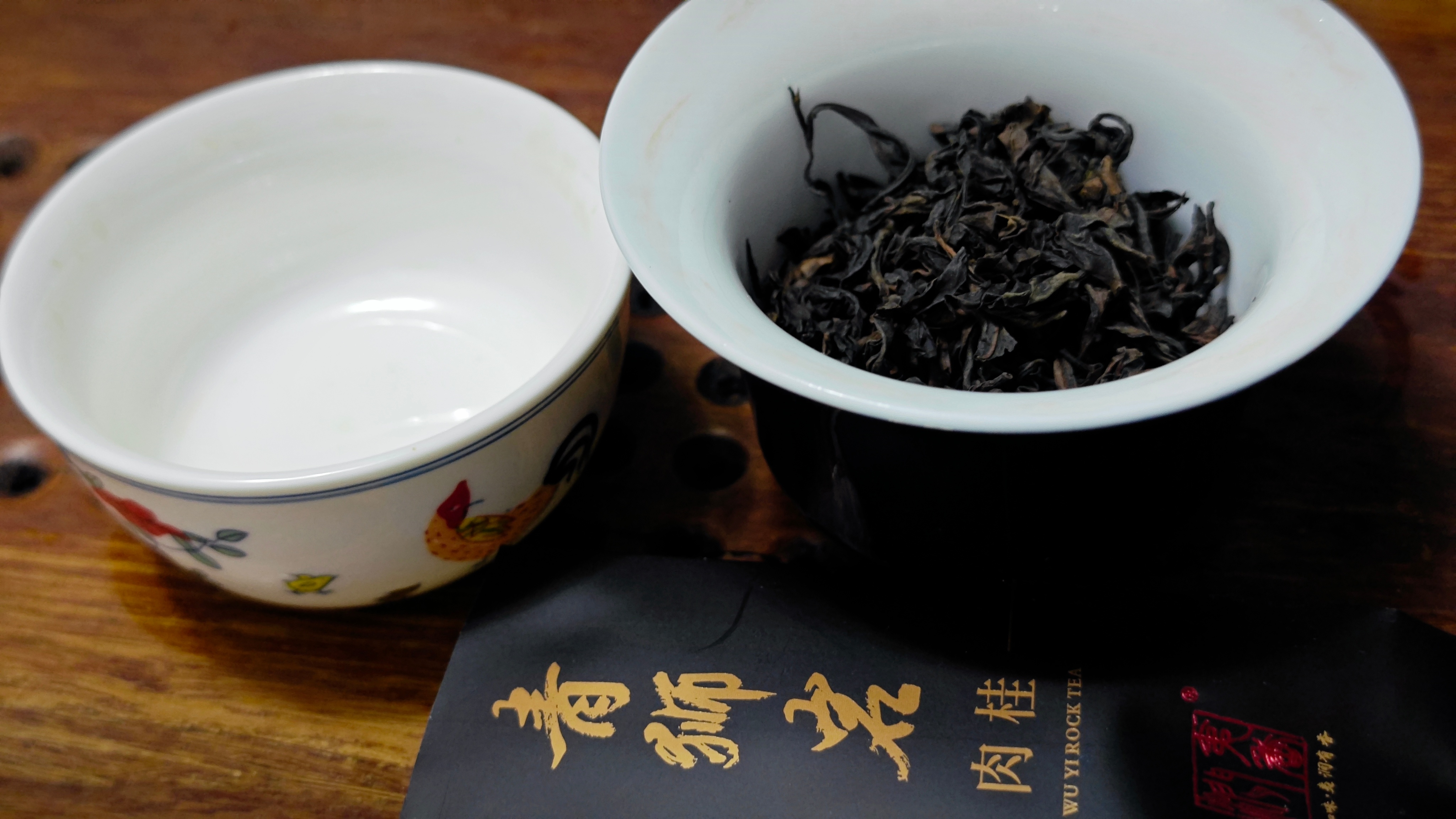 独饮可以肆无忌惮的嗅浸在摇香中  