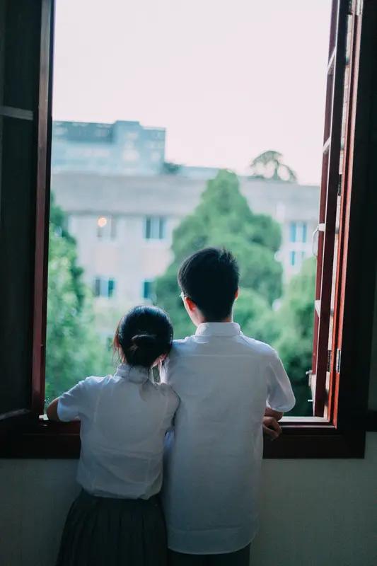 你能对出“忆往昔青梅竹马”下联吗下联:看今朝成双成对