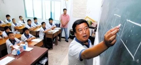 “科学都无法解释！”在2008年汶川大地震来临前，安县桑枣中学校长叶志平不抓教学