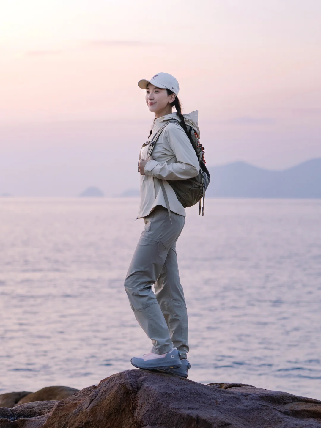 总会偏爱有山有海的徒步路线