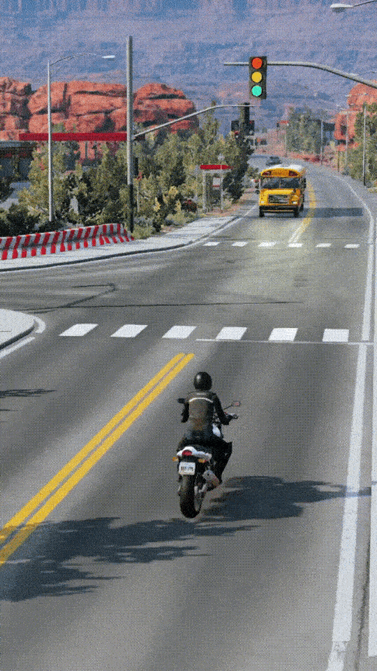 这个摩托车看起来怪怪的，
还好是游戏画面。