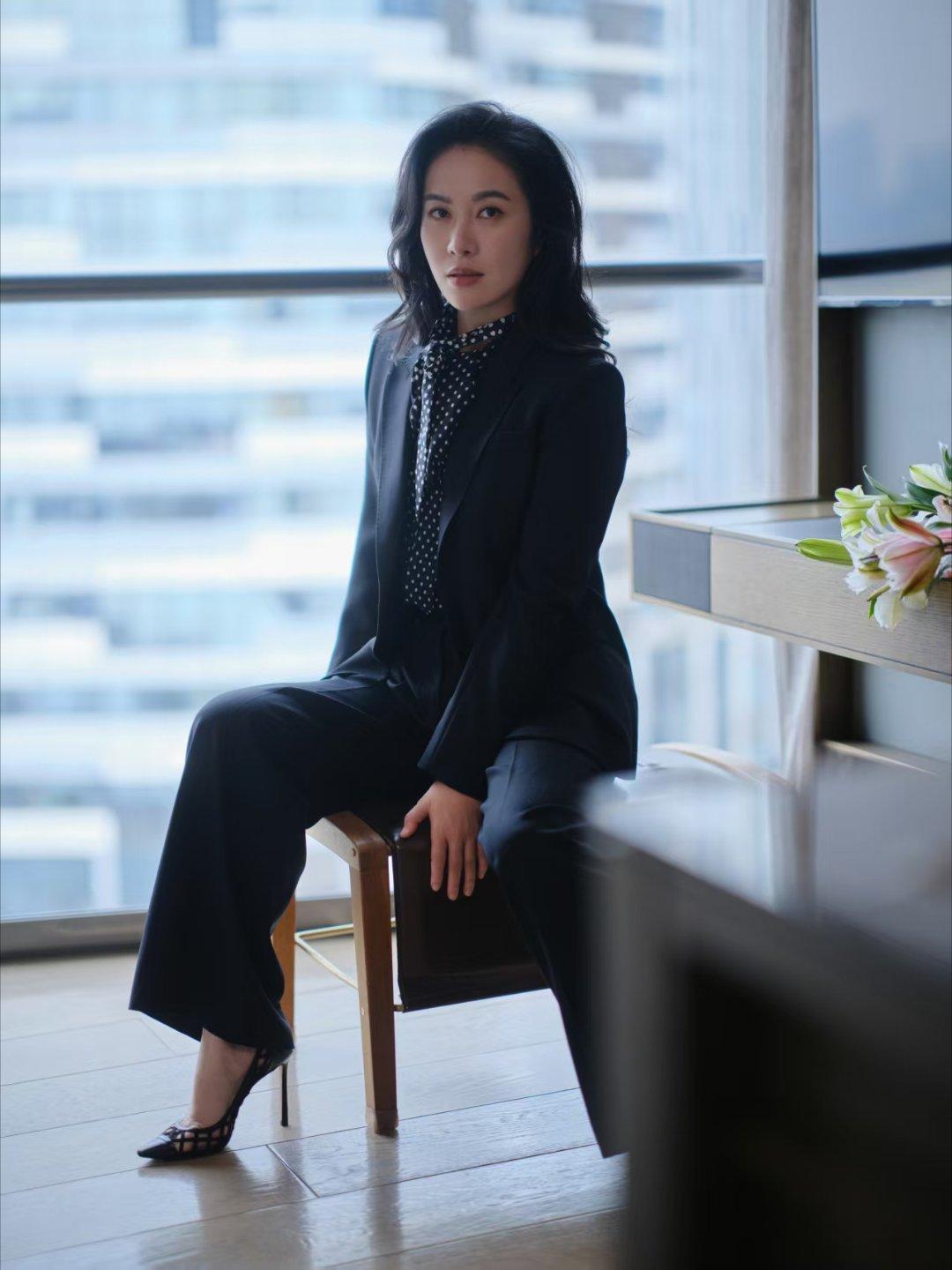 叶璇现实版苏明玉 13岁就能独自去美国打拼的女孩，不会怕一个第三者。叶璇会赢的，