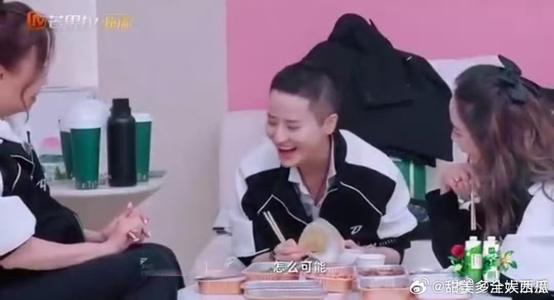 侯佩岑天生撒娇圣体 乘风2025二公乘风2025侯佩岑撒娇，这口音简直是王炸！瞬