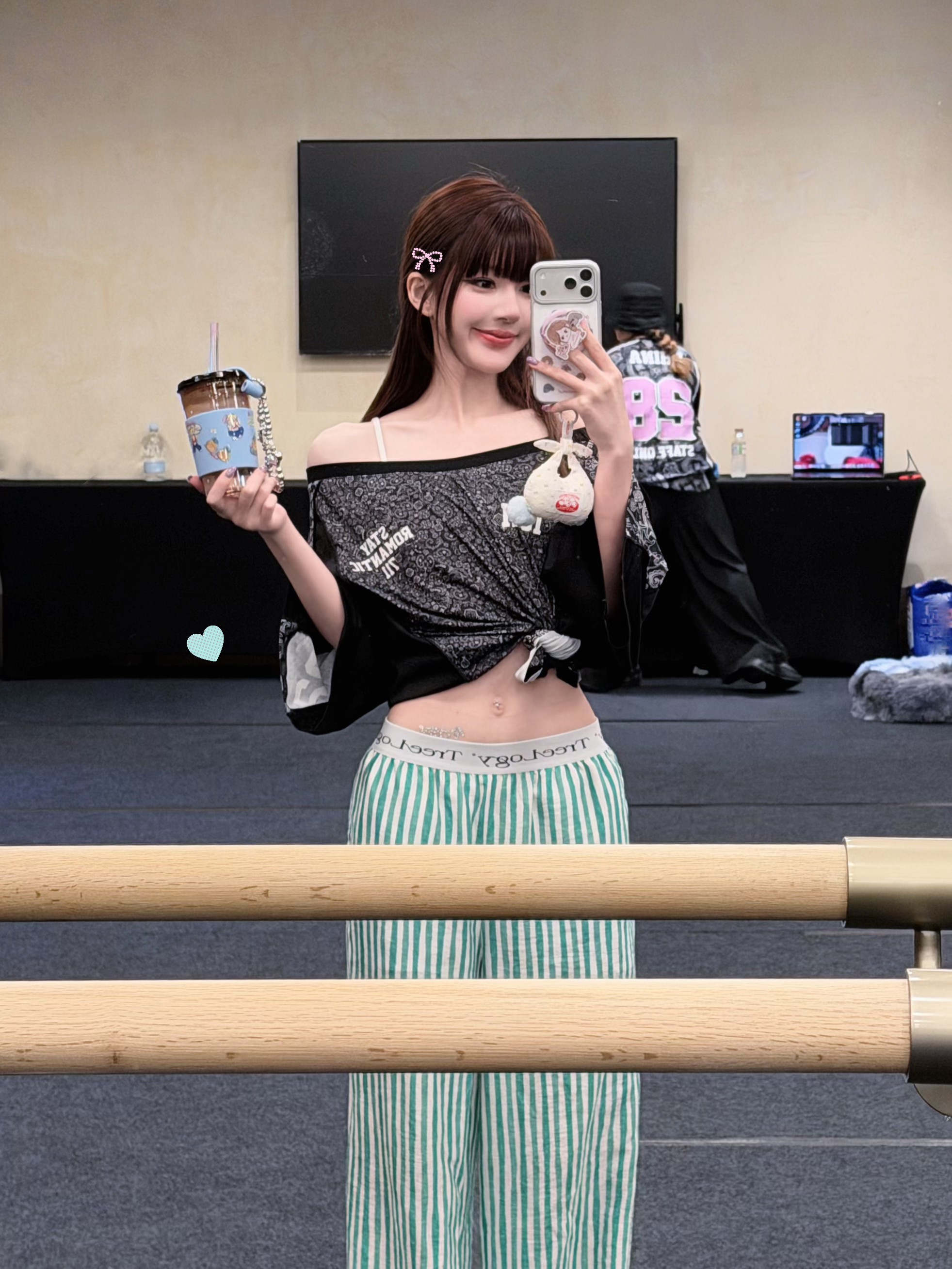 再金刚的芭比开完演唱会也会流泪💧 