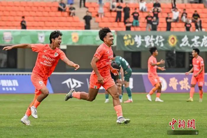 中乙联赛山西崇德荣海胜贵州贵阳竞技在太原进行的2026赛季中国足球乙级联赛决赛阶