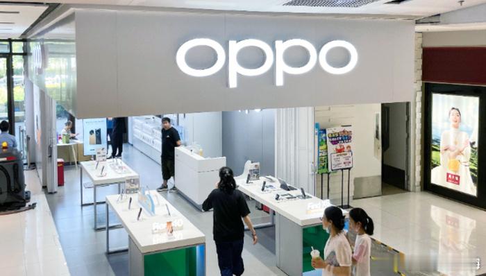 OPPO就母亲节文案事件问责OPPO高级副总裁职级直降两级 5月11日，界面新闻