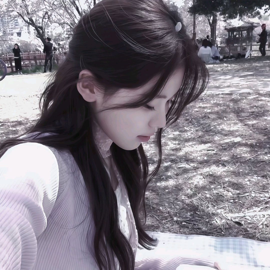 𝑾𝒆𝑪𝒉𝒂𝒕女生头像 | 优质女头 | 氛围感女头 ｜图源网络 专栏