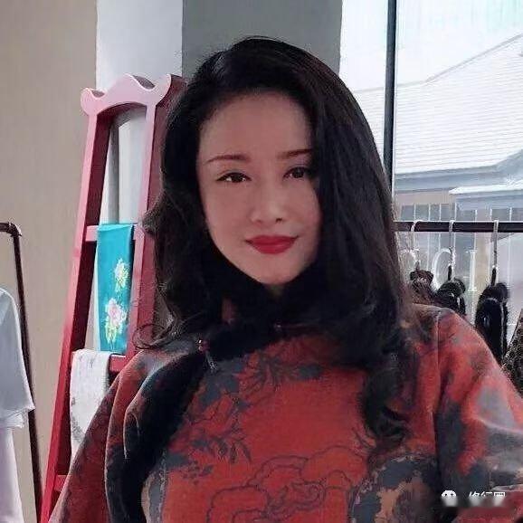 无法解释的玄学，不要不信1.第一：人额窄，福运薄。2.第二：人背凤，财路通。3.