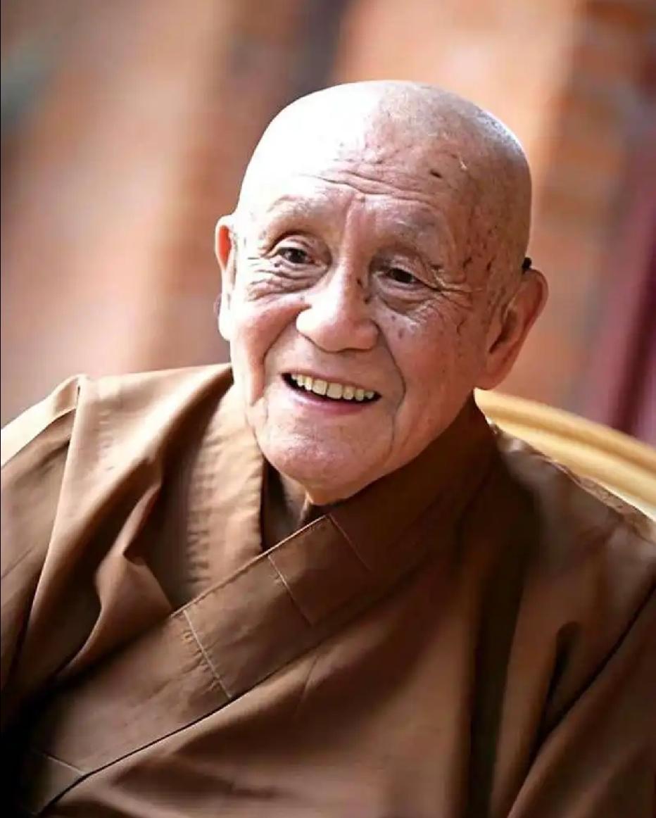 醍醐灌顶的一段话：“当因果站出来，你会发现世上没有可怜人，当慈悲心升起来，你会发