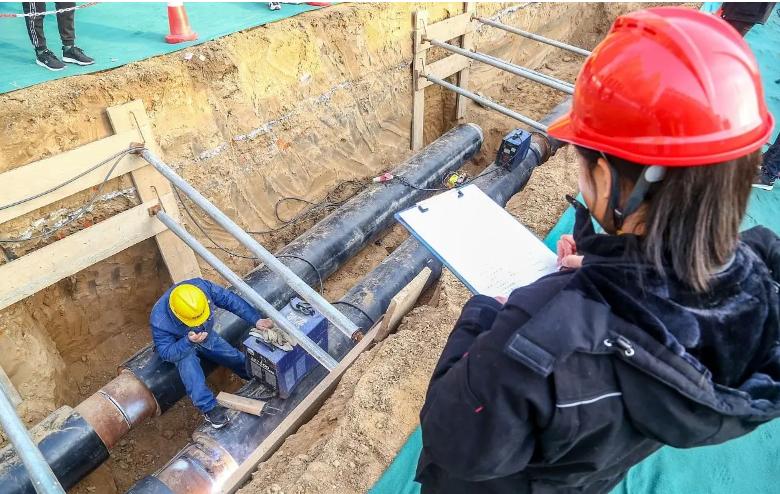 监理到底能不能取消？这波吐槽我憋太久了！
刚刷到茫崖市通报的公路监理违规案例，气