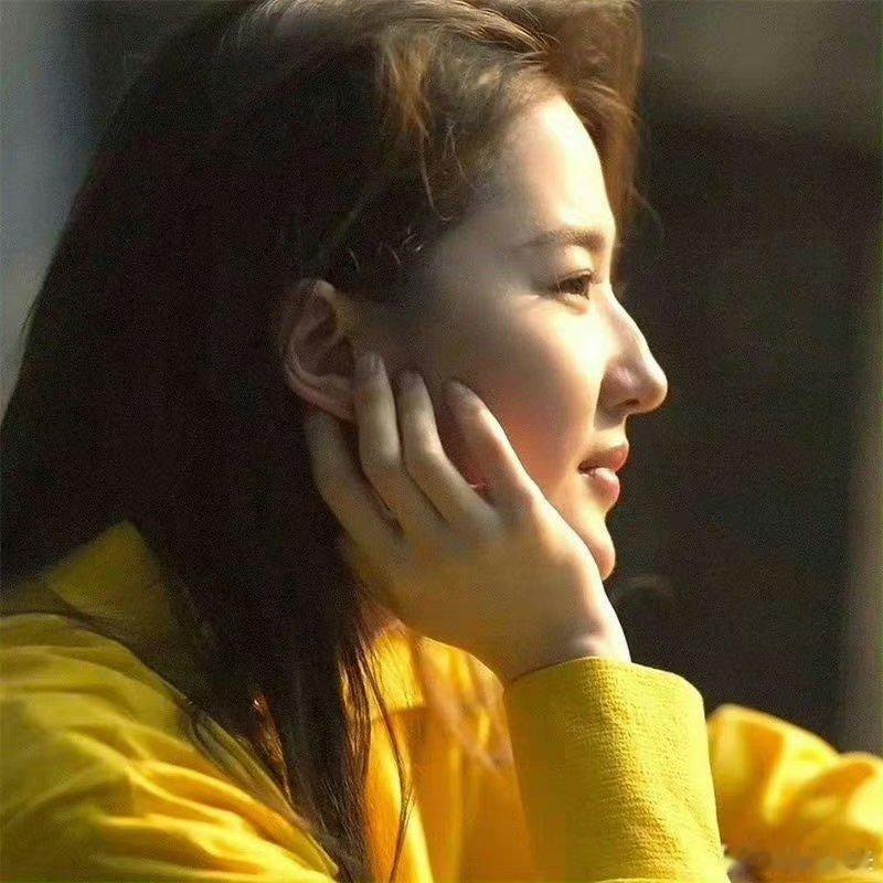 #黄亦玫到离婚都没穿上婚纱#真的让人感觉很可悲，实在是太难受了，远离渣男。 ​​