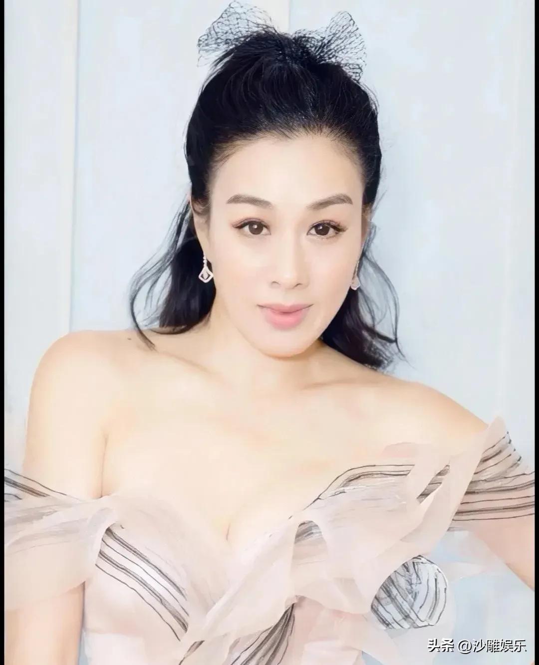 钟丽缇，太愧疚了！

3月23日，钟丽缇突然在社交平台发了一篇长文，字里行间满是