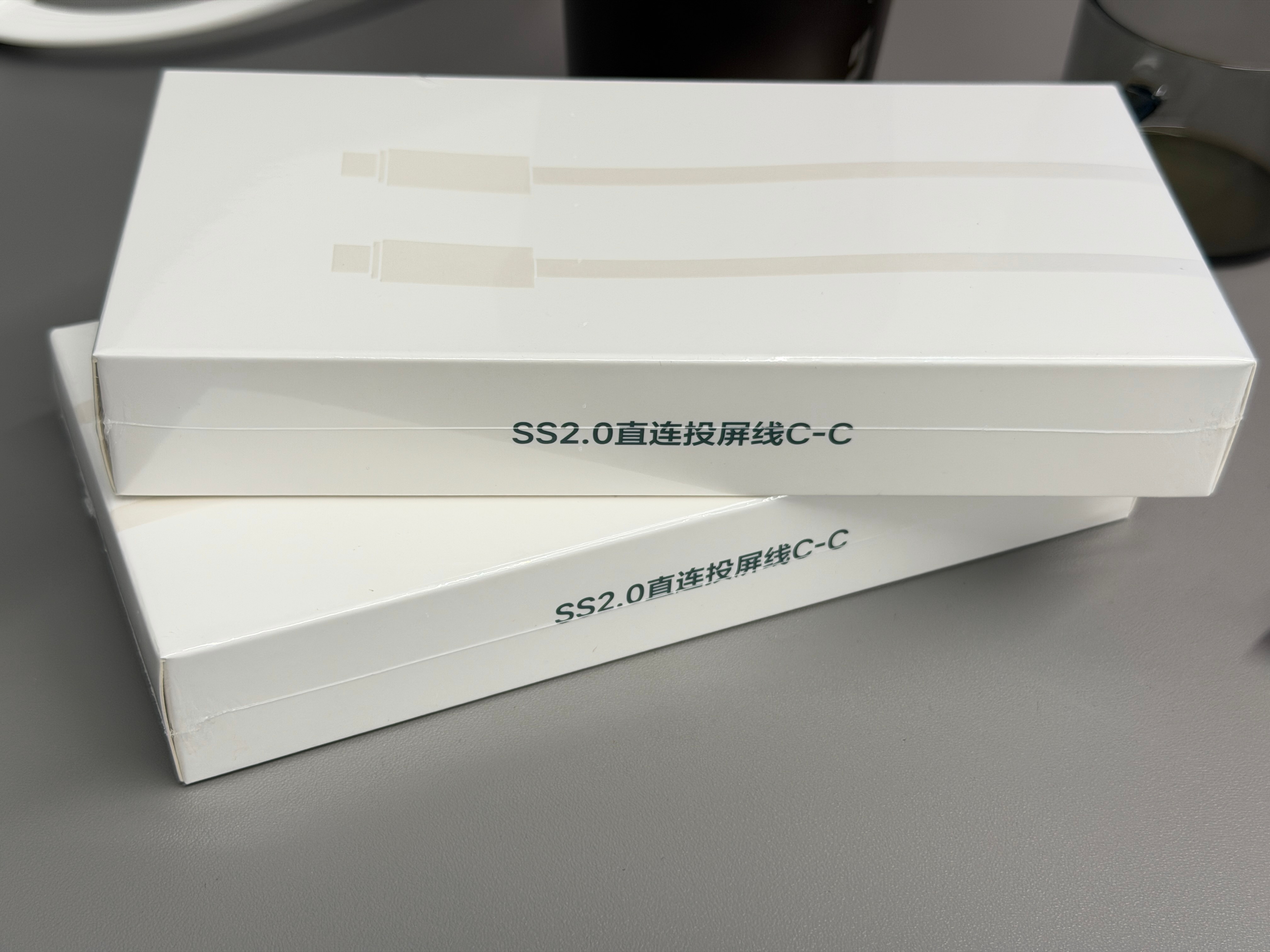 ES8 一根，i8 一根！