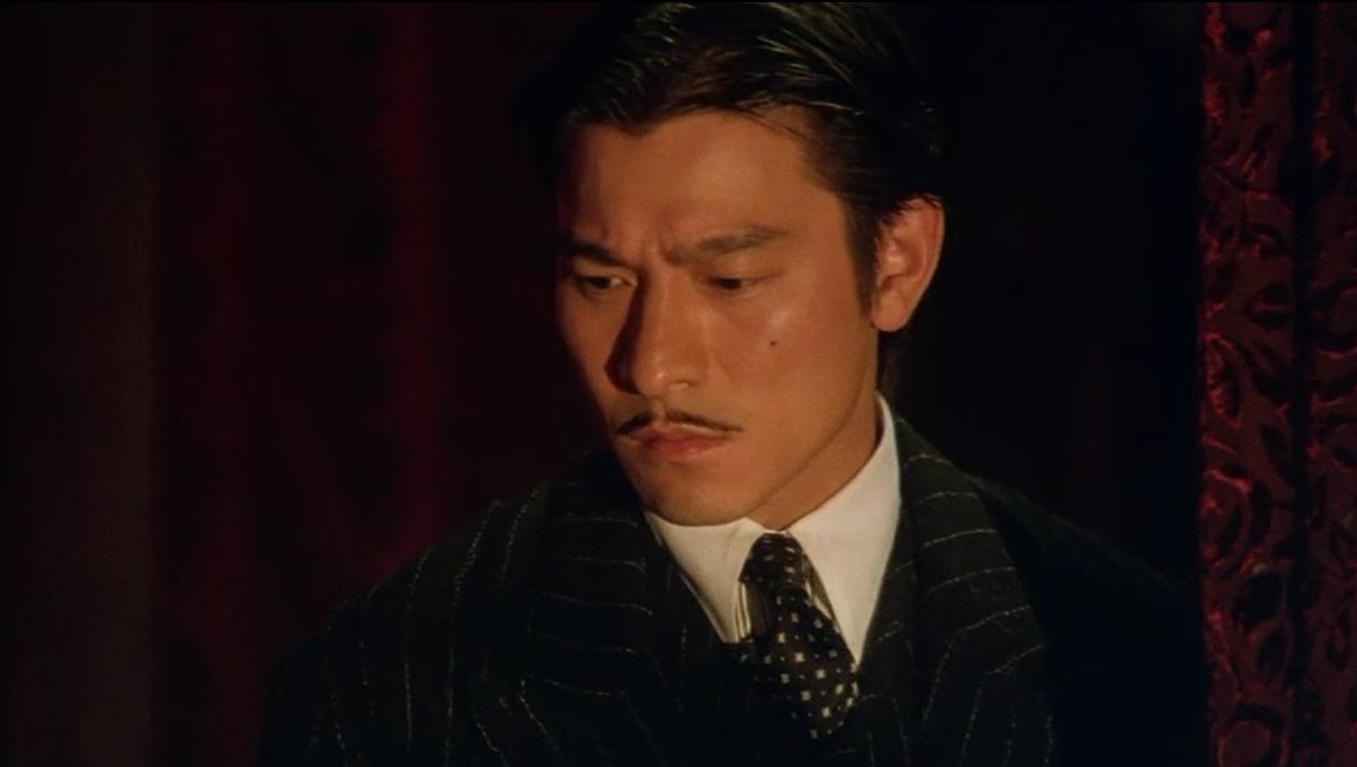 重温电影《新上海滩》
在徐克的电影《新上海滩》中，将30年代的上海变成了一座江湖