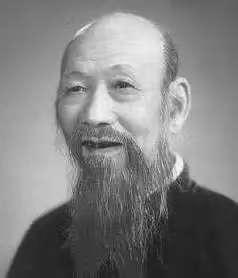 1931年，浙江省主席张难先被指控贪污受贿，蒋介石特派宋美龄前往调查，没想到，竟