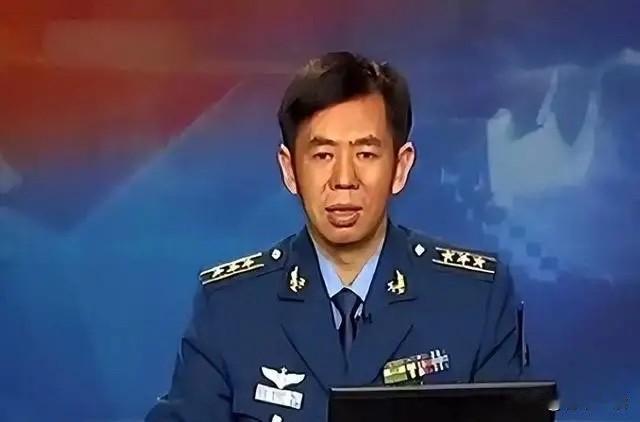 戴旭这话刷屏2025！
戴旭教授一句“中国对全球善意过剩，而武力又稍显不足，这种