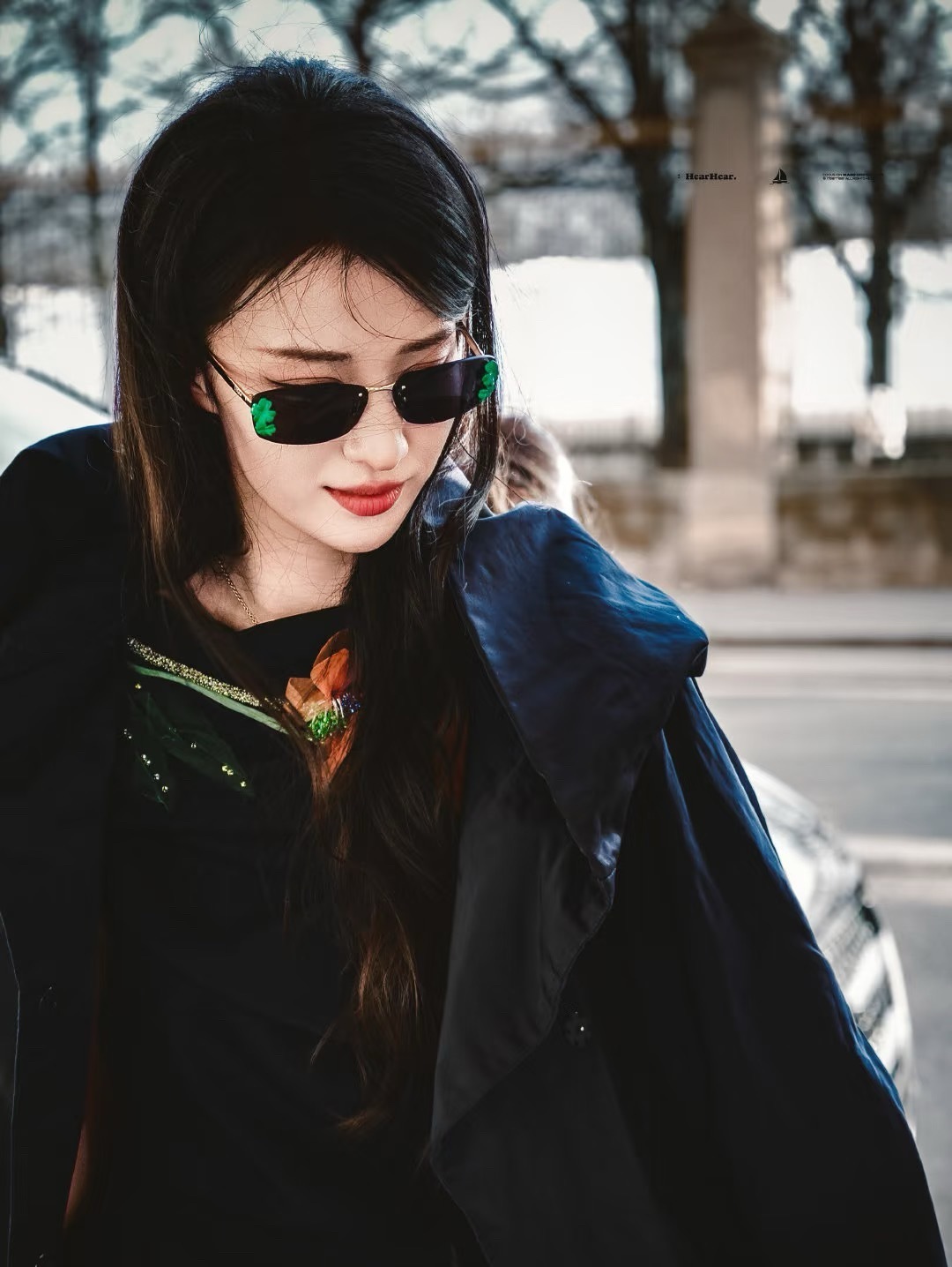 王楚然出个国怎么美成这样王楚然巴黎时装周美的毫不费力，女王气场闪耀巴黎，和dio