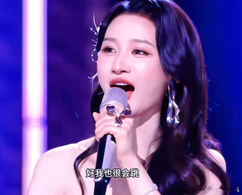 何宣林高音好稳何宣林的唱功真的好强啊啊啊，民选黑马实至名归！ 